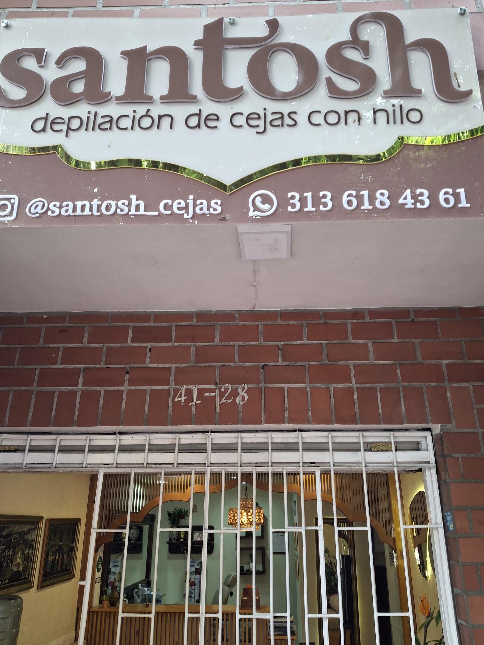 Fachada de Santosh en la Carrera 78 #41-28